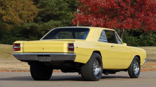 The factory muscle car with the highest power-to-weight ratio in the '60s