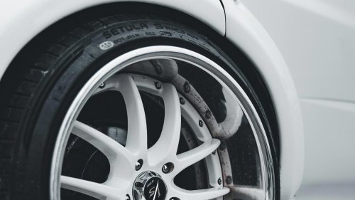 10 factory options you should never pay extra for & 10 that are worth it