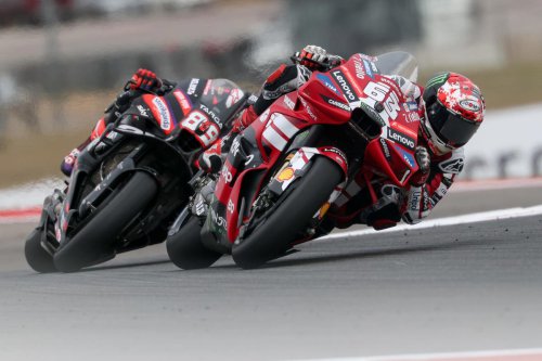 El CEO de Aprilia, sobre el posible fichaje de Pecco Bagnaia por Jorge Martín para 2027: "Podría..."