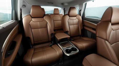 The 2020 Acura MDX is now cheaper than a new Honda Pilot