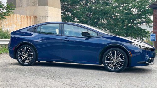 2023 Toyota Prius: The best 3-year-old hybrid to buy used