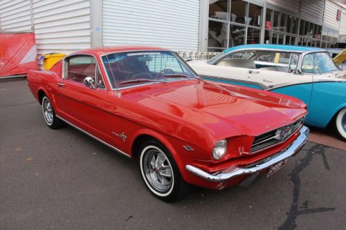 Muscle Cars, Revved up: Photos of the ’60s & ’70s most impressive muscle cars