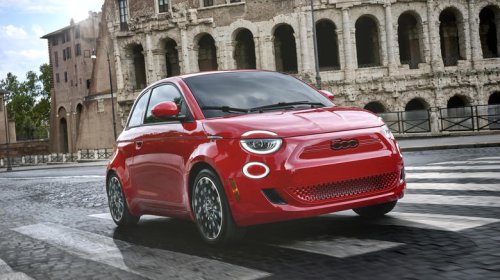 Old, discontinued Fiats are outselling brand new Fiats