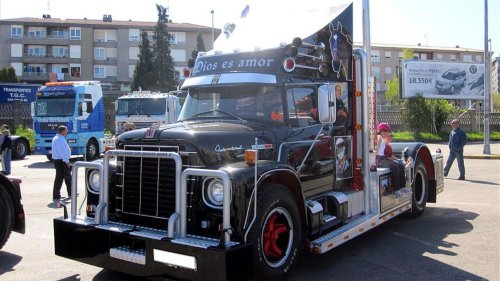 Built for the long haul, International Loadstar heavy-duty trucks handled serious work