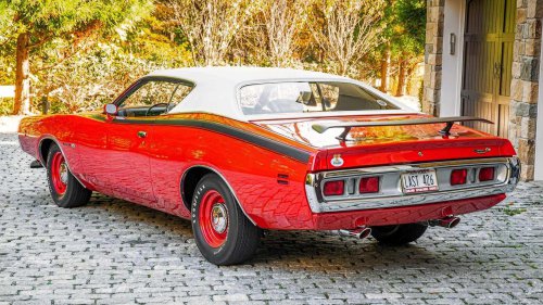 1971 Dodge Charger Super Bee Hemi: Only 22 built