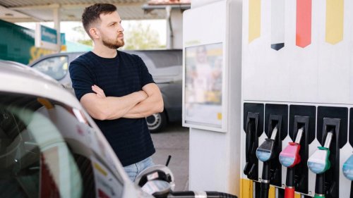 El gasóleo es caro y puede seguir así, las nuevas cuentas con los diésel en 2026