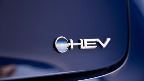 Toyota Prius vs. Prius Prime: How do the two hybrids compare?