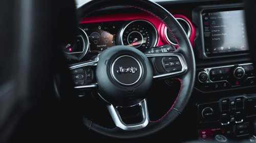 10 reasons you should finally invest in a Jeep &amp; 10 reasons to leave it behind