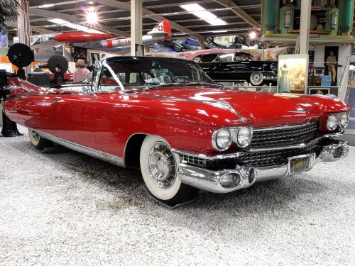 7 vintage cars we miss (and 7 we’re glad are dead)