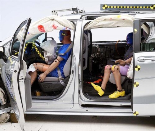 IIHS releases 2026 top safety picks with minivans mysteriously absent