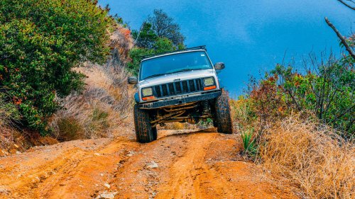 10 reasons you should finally invest in a Jeep &amp; 10 reasons to leave it behind
