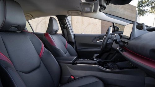 Toyota Prius vs. Prius Prime: How do the two hybrids compare?