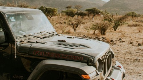 10 reasons you should finally invest in a Jeep &amp; 10 reasons to leave it behind