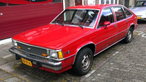 7 vintage cars we miss (and 7 we’re glad are dead)