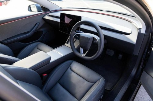 最新輸入車乗り比べ、BEVとICEVで共通の一体感