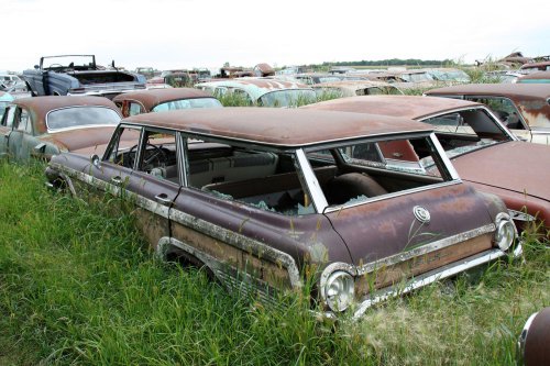 Joyas del desguace de Oakleaf Old Cars, Dakota del Sur