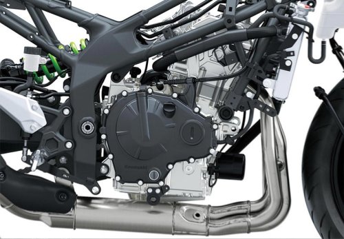 国産400cc4気筒エンジンのステイタスは唯一無二! なのにビギナーにも乗りやすい【カワサキ Ninja ZX-4RR】
