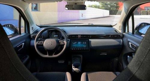 Leapmotor T03 LCV, el eléctrico compacto que quiere conquistar el reparto urbano en plena era de las zonas de bajas emisiones