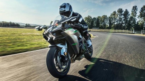 The 5 best 2026 street-legal motorcycles for both power and speed