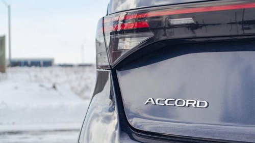 Hybrid sedan face-off: Toyota Camry vs Honda Accord vs Hyundai Sonata
