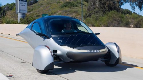 This US company wants to start mass producing affordable solar-powered cars