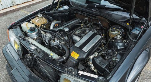En venta dos coches de homologación: Peugeot 205 Turbo 126 y Mercedes 190 E2.3-16