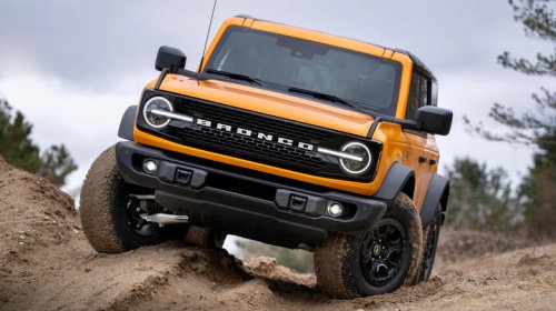 These are the only manual SUVs you can buy new in 2026