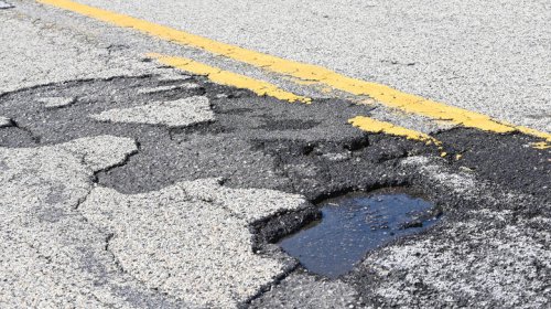 5 things you need to do ASAP after hitting a pothole