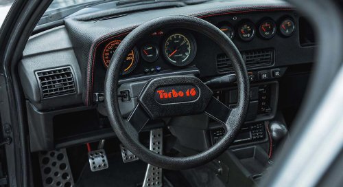 Mercedes, En venta dos coches de homologación: Peugeot 205 Turbo 126 y Mercedes 190 E2.3-16