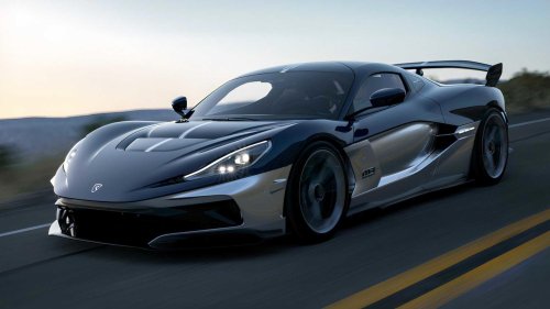 The first production car to break 1,000 horsepower