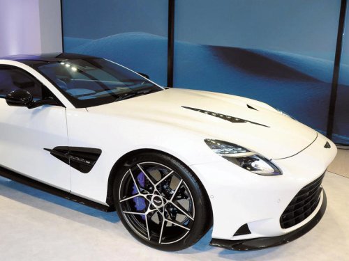アストンマーティン栄光の名称を復活させたフラッグシップのスーパーGT「ヴァンキッシュ」【スーパーカークロニクル・完全版／086】