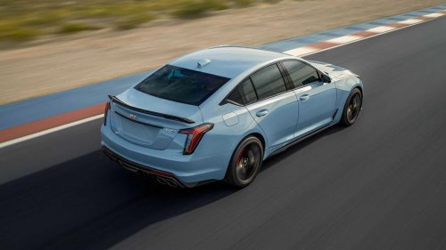 There's only one RWD V8 sedan left in America