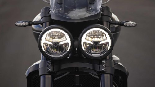 The power cruiser that feels strong, stable, and easy on long rides