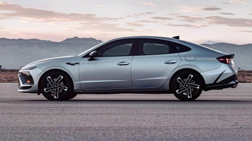 The Korean hybrid that's quietly defying the SUV takeover