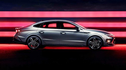 The Korean hybrid that's quietly defying the SUV takeover