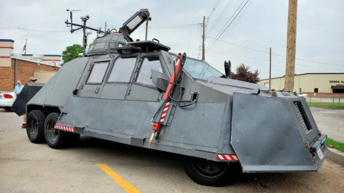 TIV 1: The Ford F-450 so tough it can survive tornadoes