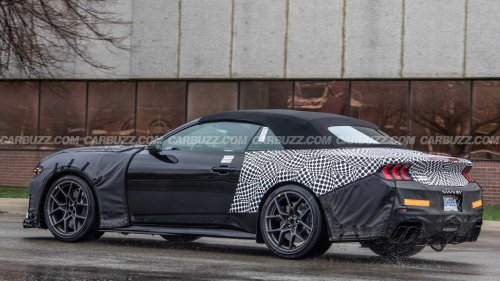 Ford, Detroit, Spied: Ford Mustang Dark Horse SC convertible prototype caught in Detroit