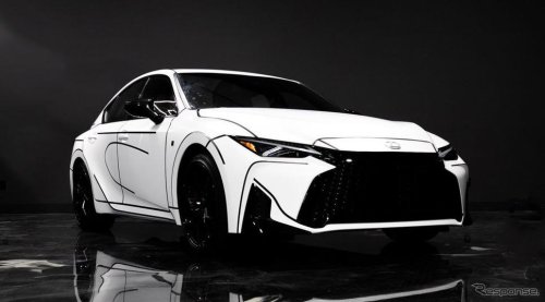 レクサス『IS』改良新型、1台限りのカスタムカーを米シカゴで初公開…独特の線画スタイル