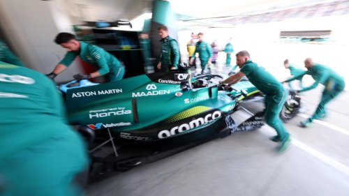 ¿Prepara Aston Martin una versión B del AMR26?: "Dije que en Silverstone lo tendrían, pero…"