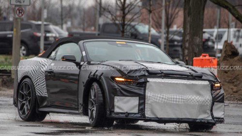 Ford, Detroit, Spied: Ford Mustang Dark Horse SC convertible prototype caught in Detroit