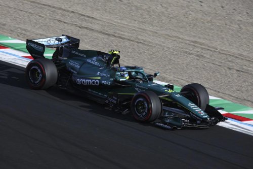 Pedro de la Rosa y el objetivo de Aston Martin con el AMR26 de Fernando Alonso: 