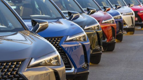 Is 2026 a good time to buy a new car? Here's what KBB says