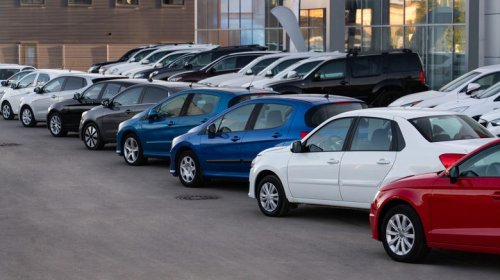 Is 2026 a good time to buy a new car? Here's what KBB says