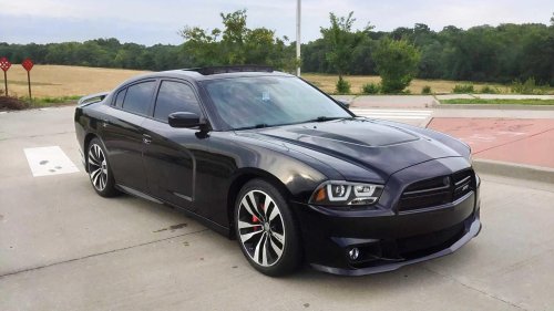 SuperCar, 10 cheap V8 sedans that still feel like a supercar in 2026