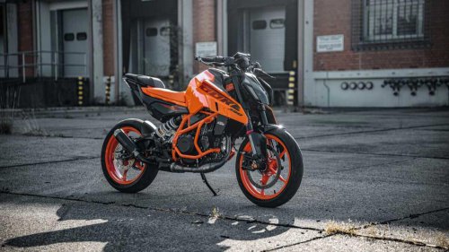 The motorcycle that teaches precision instead of power