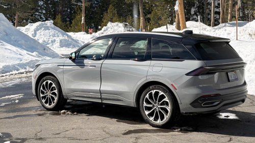 10 midsize SUVs that get over 25 MPG on the highway