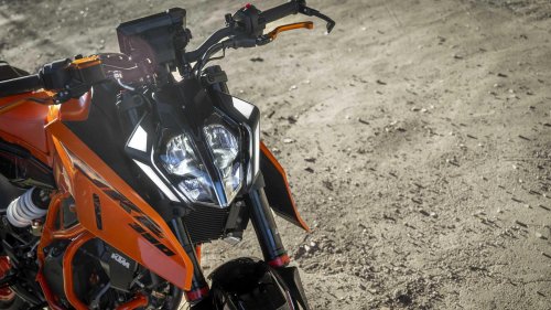 The motorcycle that teaches precision instead of power