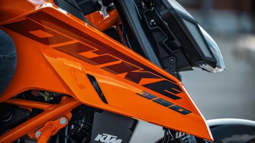 The motorcycle that teaches precision instead of power