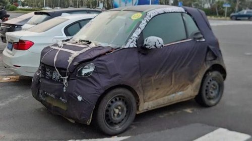 Smart, El sucesor del Smart ForTwo pierde camuflaje en estas fotos espía que confirman un aspecto clave del diseño