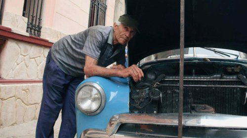 20 things boomers miss about driving—and why they’re right